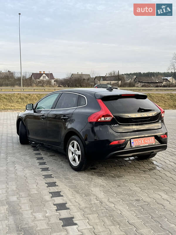 Хэтчбек Volvo V40 2014 в Бродах