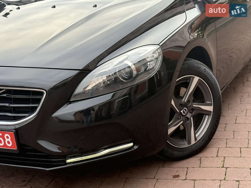 Хетчбек Volvo V40 2013 в Стрию