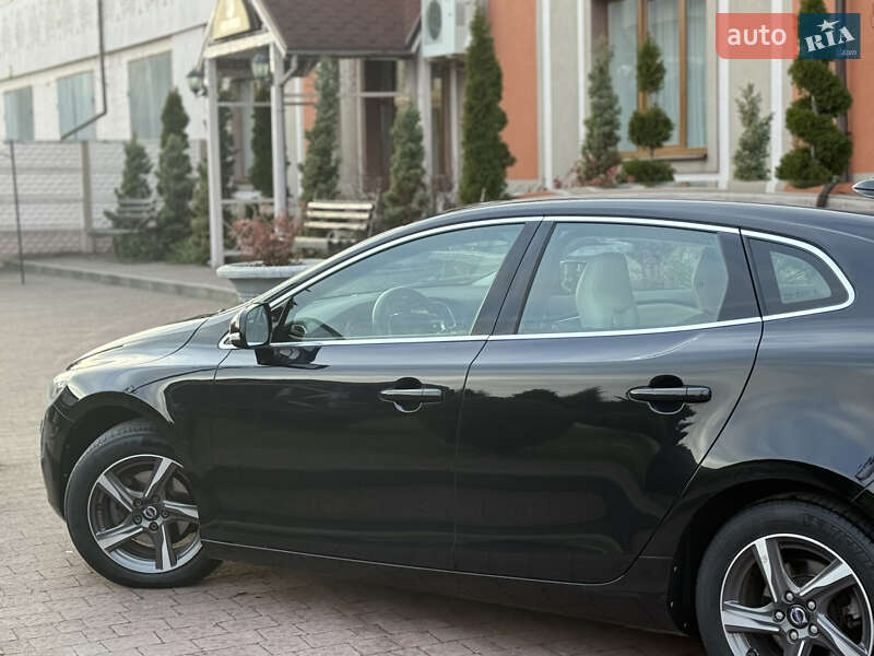Хетчбек Volvo V40 2013 в Стрию
