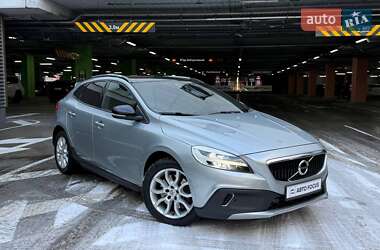 Хэтчбек Volvo V40 2018 в Киеве
