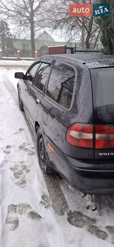 Универсал Volvo V40 2004 в Владимирце