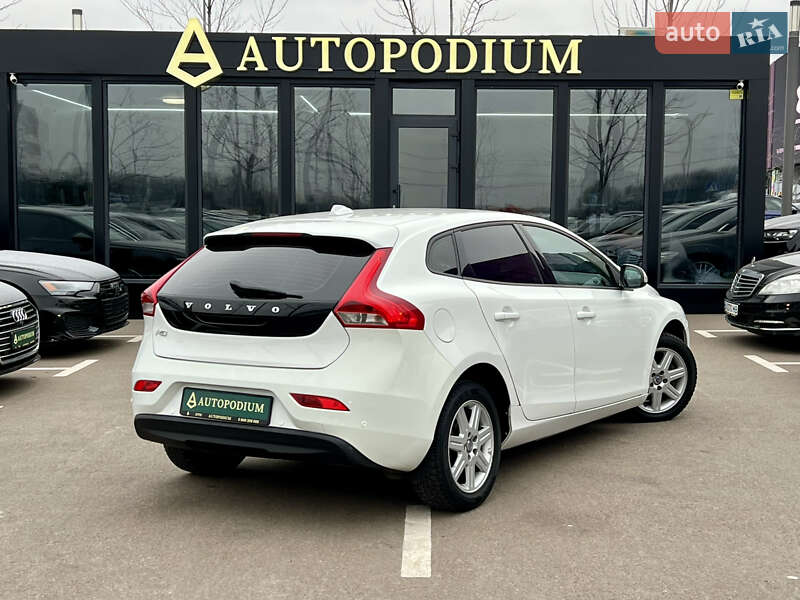 Хэтчбек Volvo V40 2013 в Киеве фото 13 Хэтчбек Volvo V40 2013 в Киеве