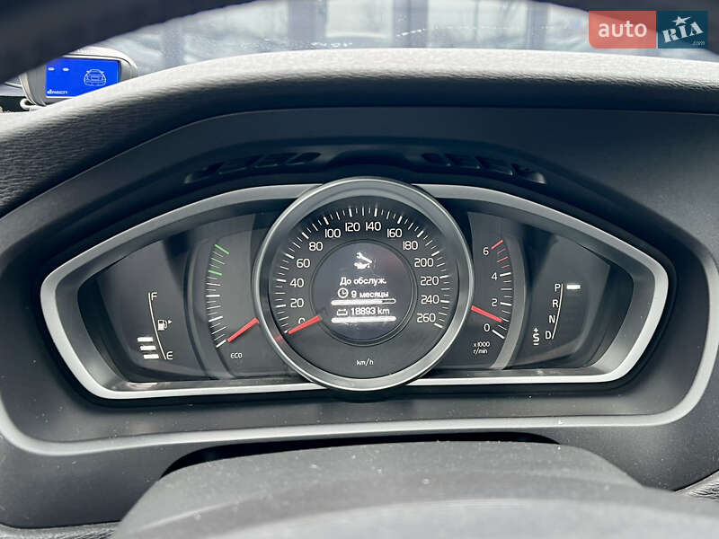 Хэтчбек Volvo V40 2013 в Киеве фото 29 Хэтчбек Volvo V40 2013 в Киеве