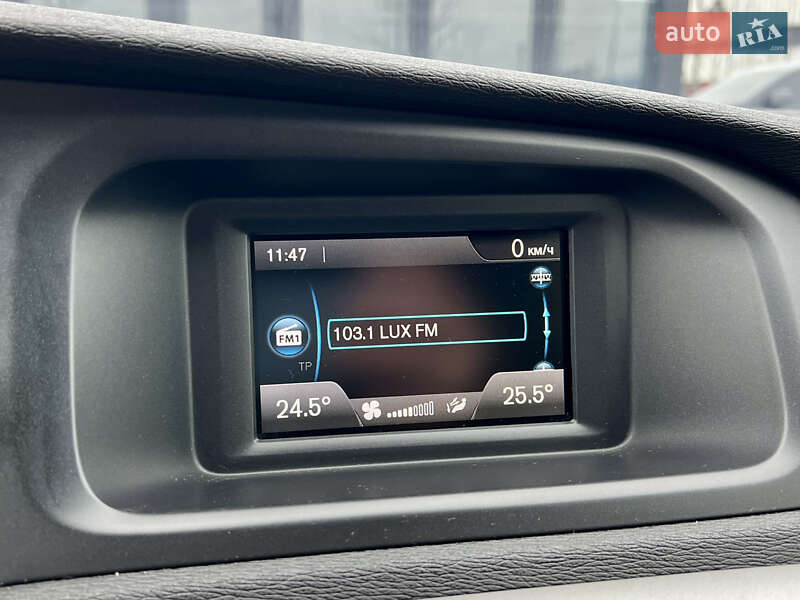 Хэтчбек Volvo V40 2013 в Киеве фото 33 Хэтчбек Volvo V40 2013 в Киеве