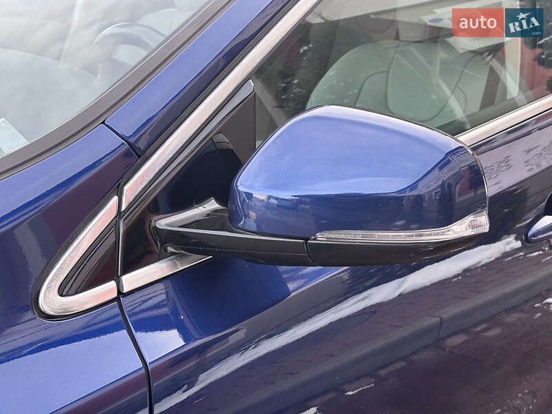 Хетчбек Volvo V40 2015 в Стрию