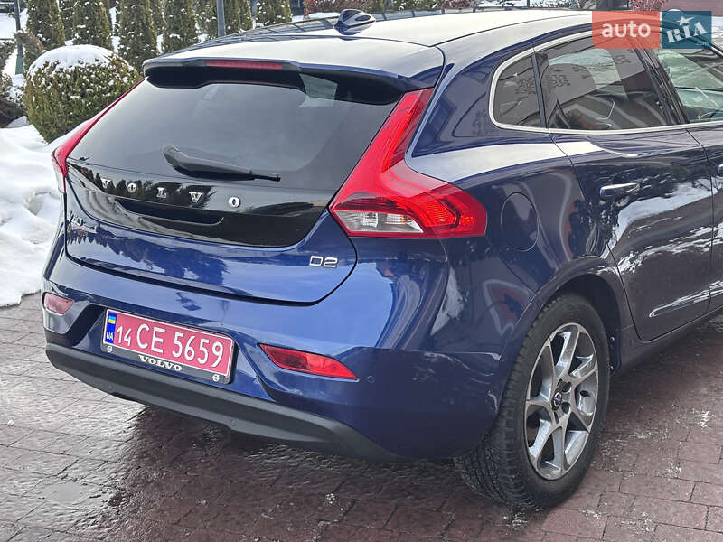 Хетчбек Volvo V40 2015 в Стрию
