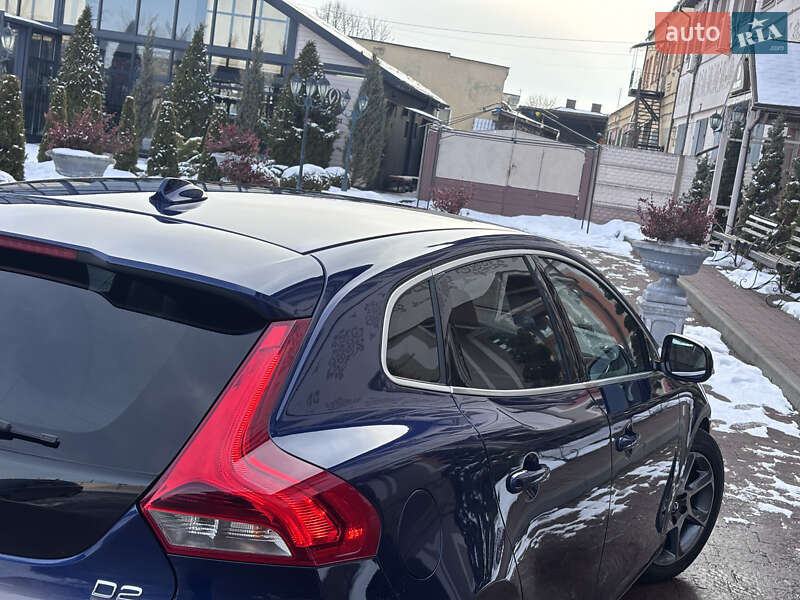 Хетчбек Volvo V40 2015 в Стрию