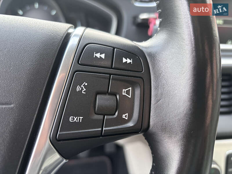 Хетчбек Volvo V40 2015 в Стрию