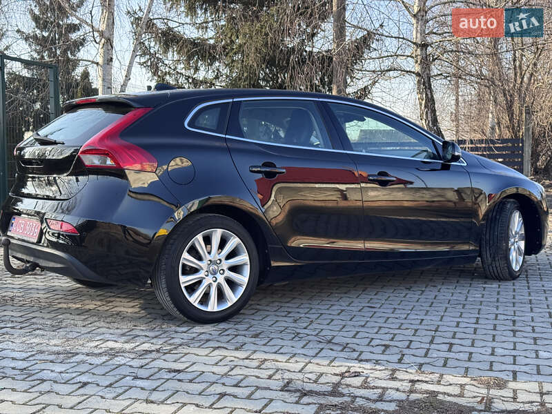 Хэтчбек Volvo V40 2013 в Стрые фото 15 Хэтчбек Volvo V40 2013 в Стрые