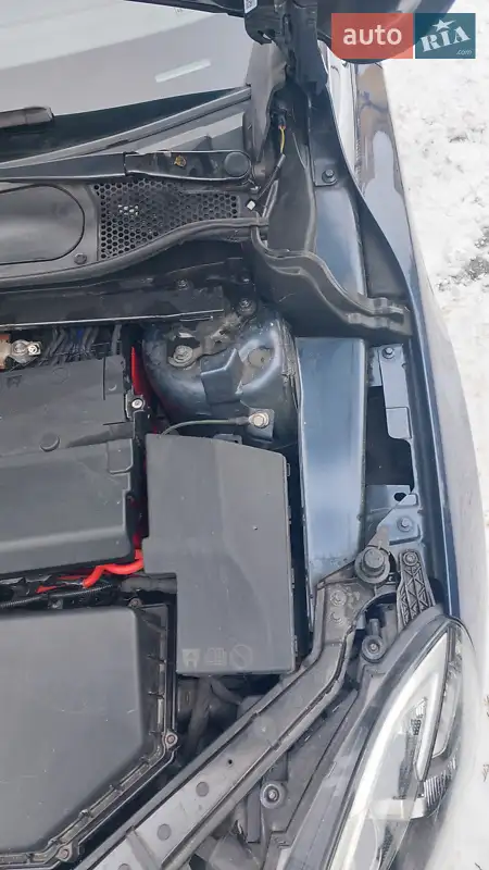 Volvo V40 2014 VIN YV1MVA851F2178835 фото оголошення 36 з 64