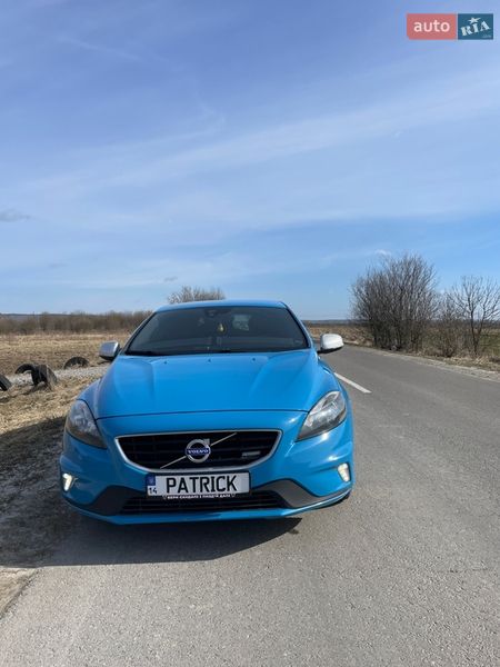 Хэтчбек Volvo V40 2014 в Львове