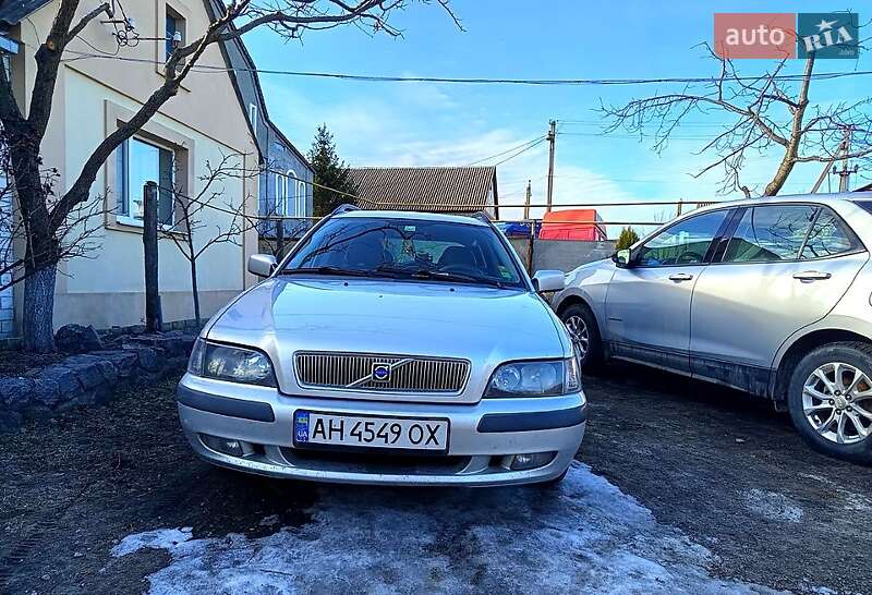 Volvo V40 2002 Volvo V40 2002