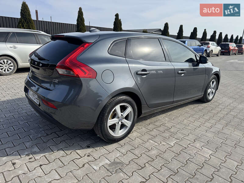 Хетчбек Volvo V40 2012 в Тернополі