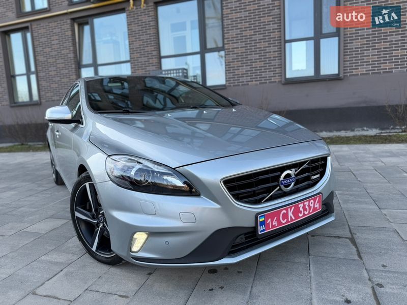 Хетчбек Volvo V40 2013 в Львові фото 3 Хетчбек Volvo V40 2013 в Львові