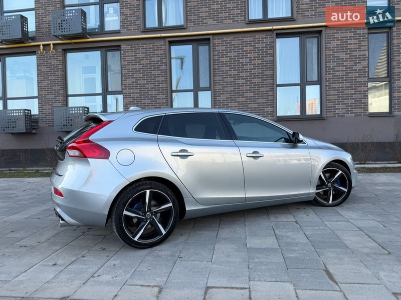 Хетчбек Volvo V40 2013 в Львові фото 17 Хетчбек Volvo V40 2013 в Львові
