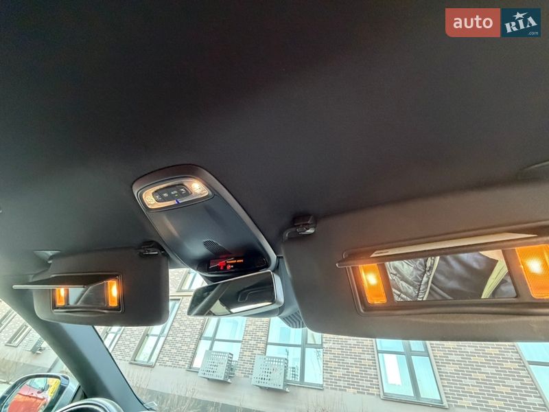 Хетчбек Volvo V40 2013 в Львові фото 48 Хетчбек Volvo V40 2013 в Львові