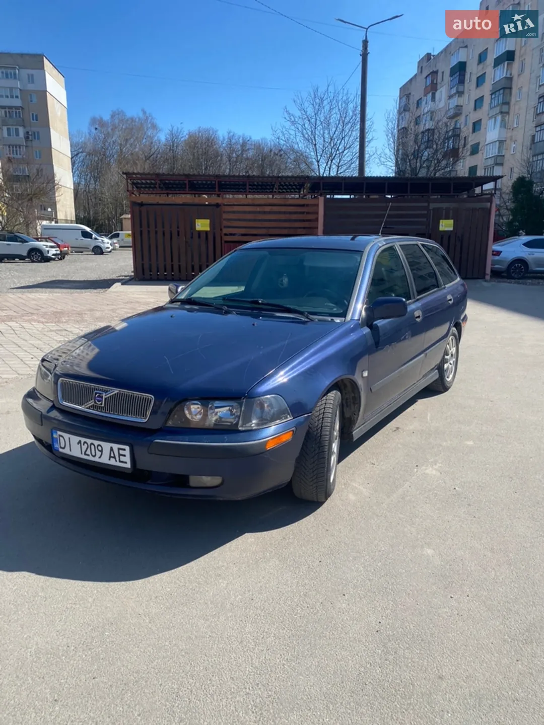 Volvo V40 2001