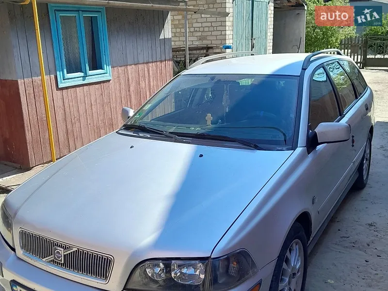 Volvo V40