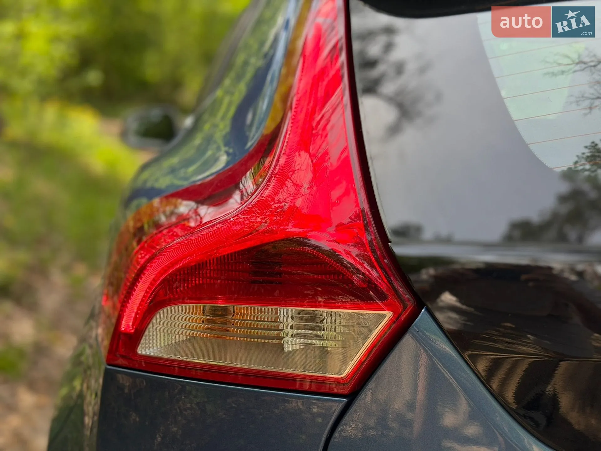 Volvo V40 2017 VIN YV1MV7981J2487329 фото оголошення 16 з 48