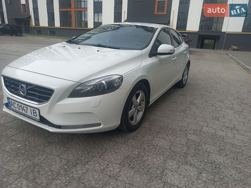 Хэтчбек Volvo V40 2014 в Шептицькому