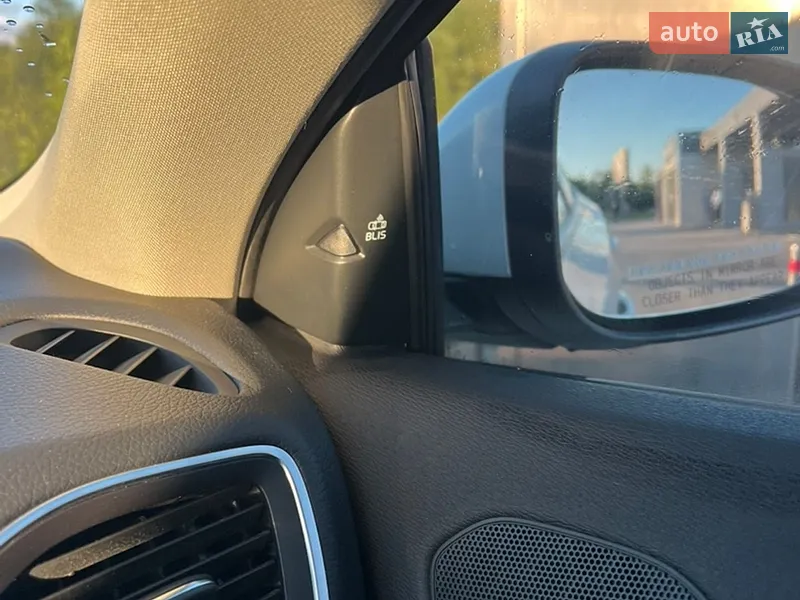 Volvo V40 2018 VIN YV1MV79K0J2486956 фото оголошення 23 з 73
