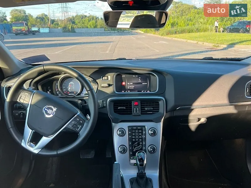 Volvo V40 2018 VIN YV1MV79K0J2486956 фото оголошення 26 з 73
