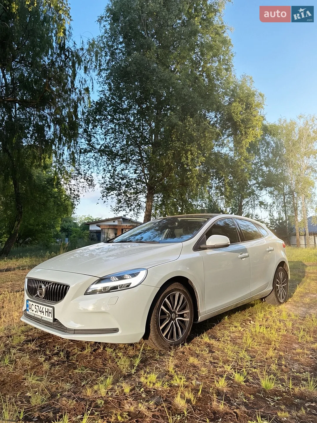 2017 Volvo V40 - мініатюра 3