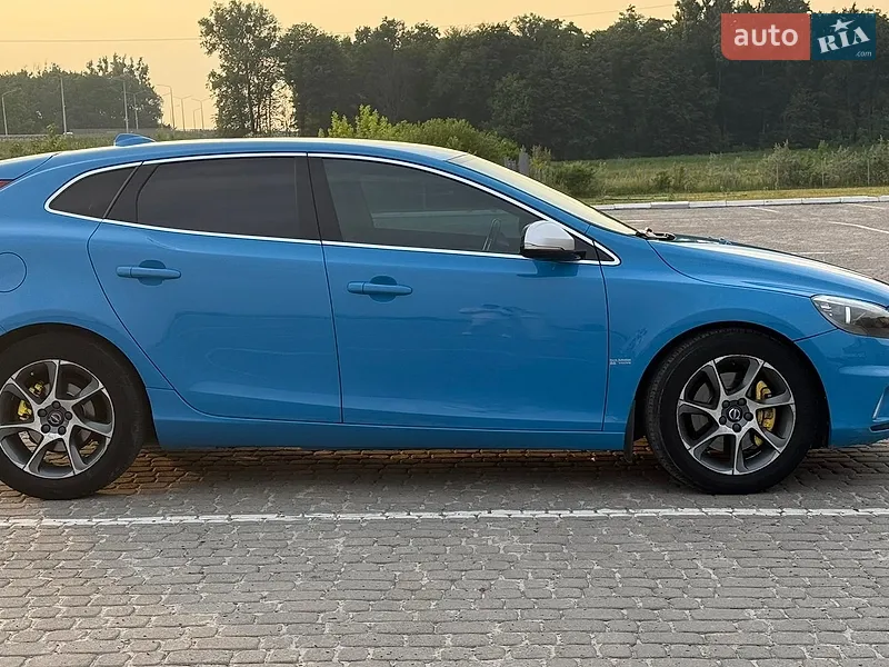 Volvo V40 2014 VIN YV1MVA851F2223008 фото оголошення 2 з 37