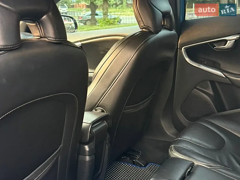 Volvo V40 2014 VIN YV1MVA851F2223008 фото оголошення 8 з 37