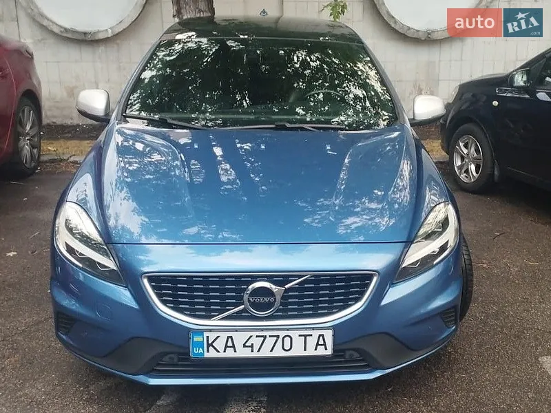 Volvo V40