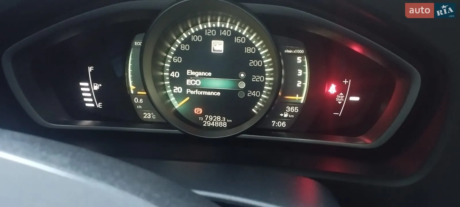 2017 Volvo V40 - мініатюра 3