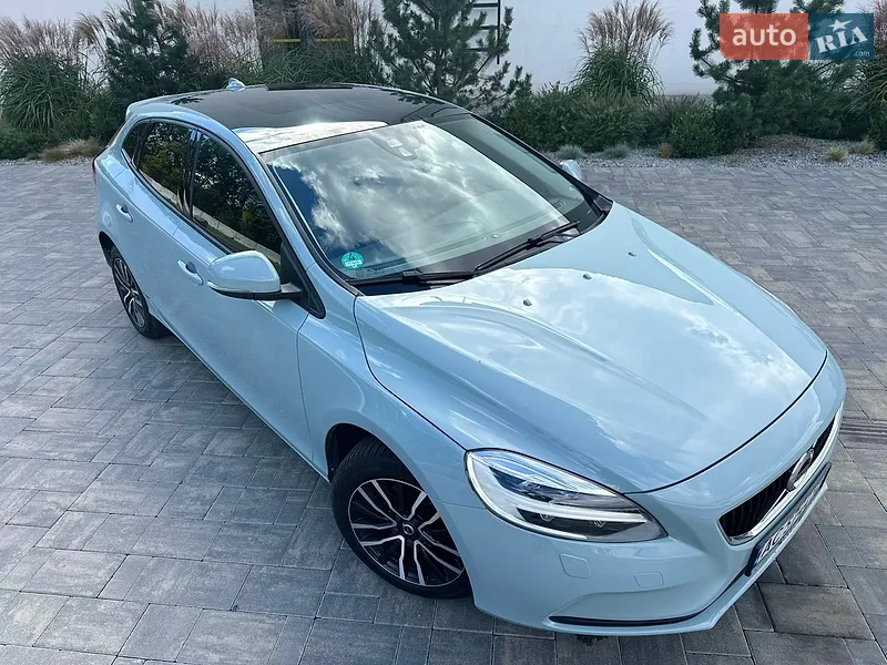 Volvo V40