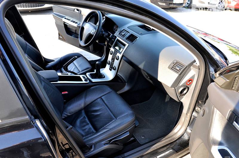 Універсал Volvo V50 2011 в Львові
