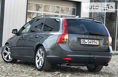 Універсал Volvo V50 2010 в Дрогобичі