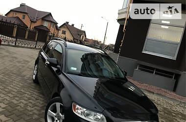 Универсал Volvo V50 2009 в Нововолынске