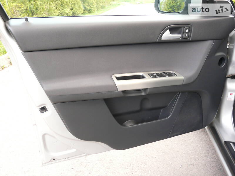 Універсал Volvo V50 2009 в Рівному