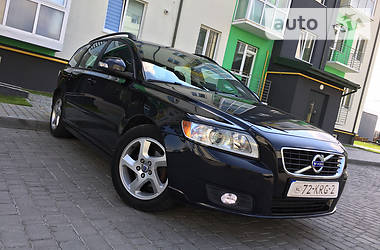 Volvo V50 2011