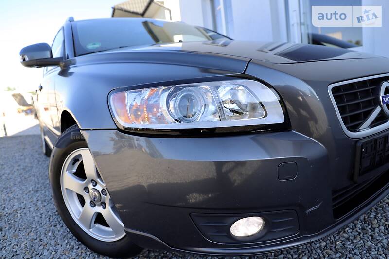 Універсал Volvo V50 2012 в Дрогобичі