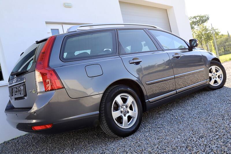 Універсал Volvo V50 2012 в Дрогобичі