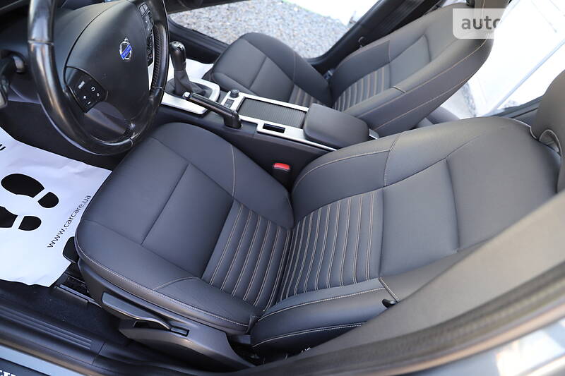 Універсал Volvo V50 2012 в Дрогобичі