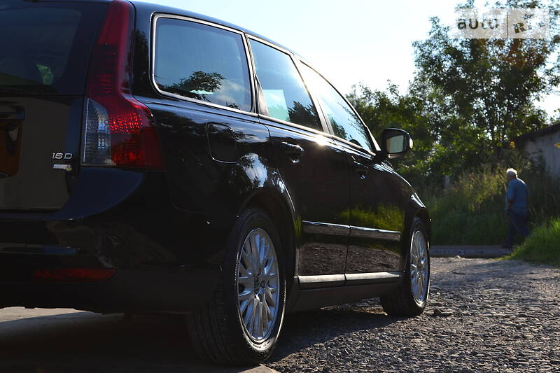 Універсал Volvo V50 2009 в Калуші