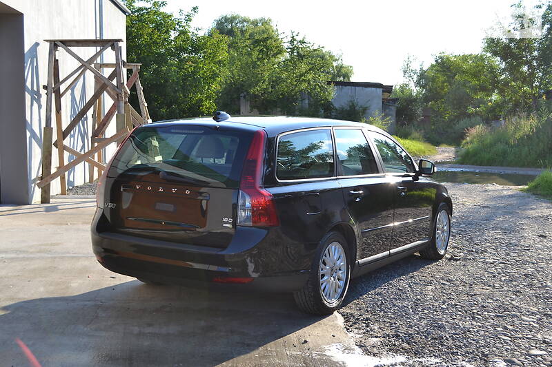 Універсал Volvo V50 2009 в Калуші