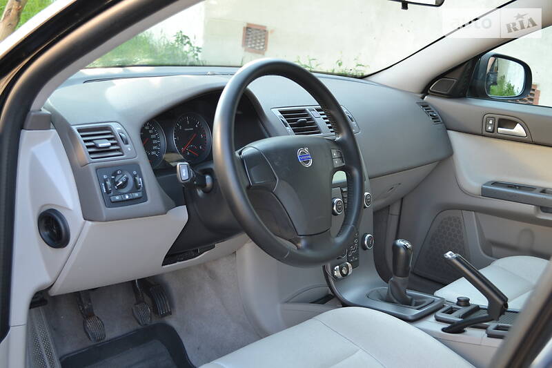 Універсал Volvo V50 2009 в Калуші