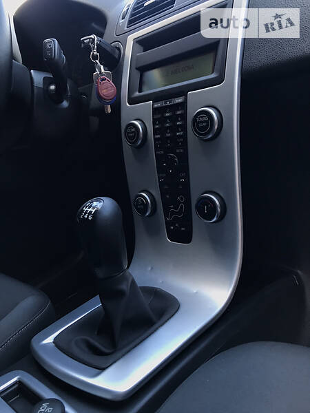 Універсал Volvo V50 2011 в Софіївській Борщагівці