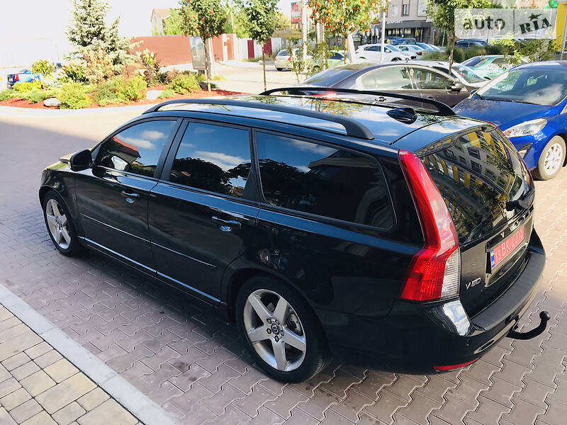 Універсал Volvo V50 2011 в Софіївській Борщагівці