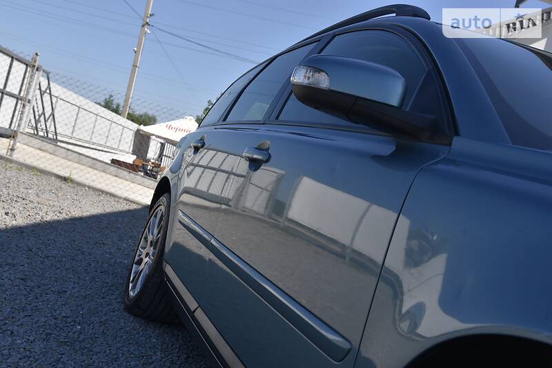 Універсал Volvo V50 2009 в Дрогобичі