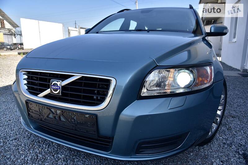 Універсал Volvo V50 2009 в Дрогобичі