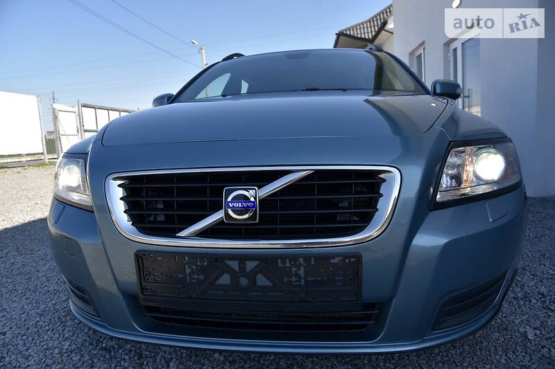 Універсал Volvo V50 2009 в Дрогобичі