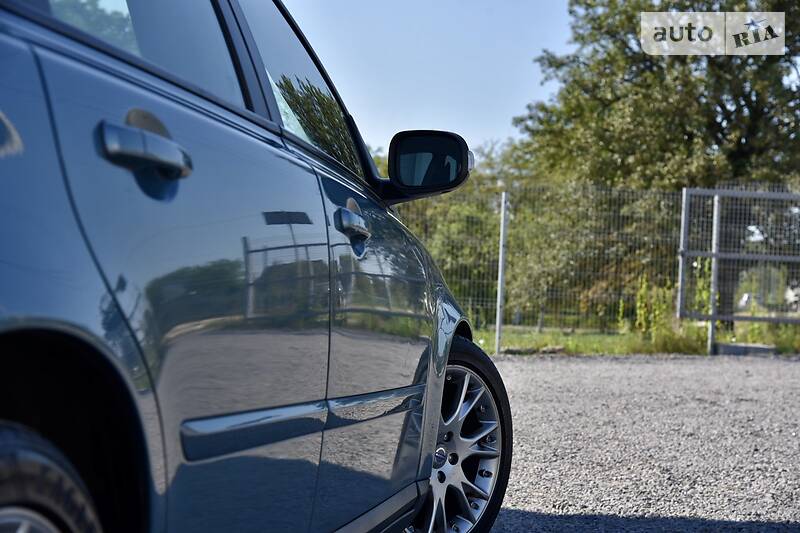 Універсал Volvo V50 2009 в Дрогобичі