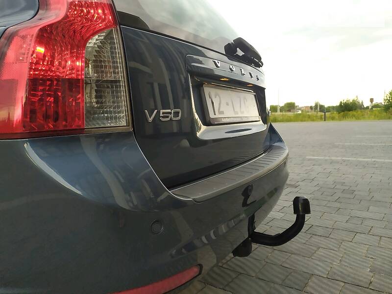 Універсал Volvo V50 2010 в Стрию